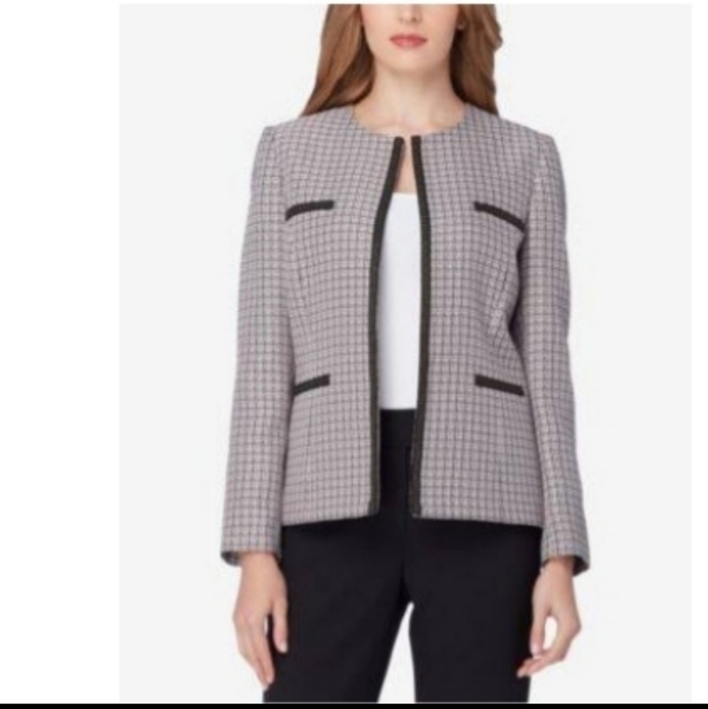 Tahari Arthur S. Levine jacket size 2